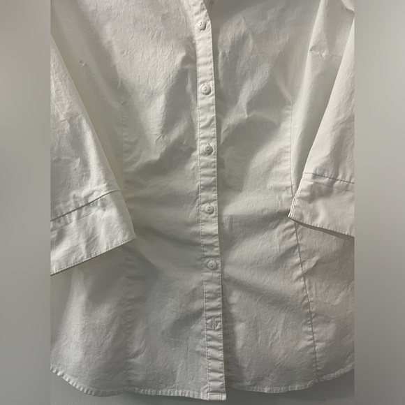 White collared button down dress shirt in a size large. - Picture 4 of 16